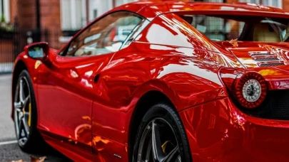 Maliye usulsüz kullanılan "T" plakalı Ferrarilerin peşine düştü
