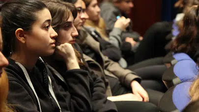 AK Parti'nin üniversite öğrencilerine af paketi nedir, kimler yararlanabilir?