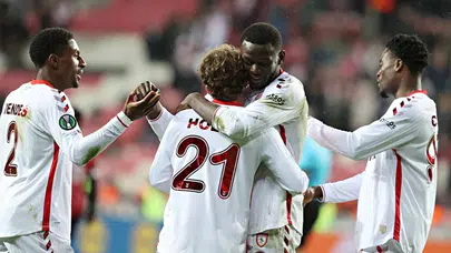 Galatasaray ve Samsunspor turladı, Fenerbahçe elendi! UEFA ülke puanı sıralaması güncellendi