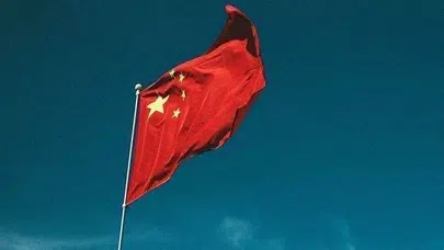 Çin İran’daki vatandaşlarına “ülkeyi terk edin” uyarısında bulundu