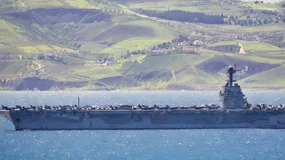 Savaş an meselesi!Savaş gemisi kritik bölgeye girdi, iki ordu yüksek alarma geçti