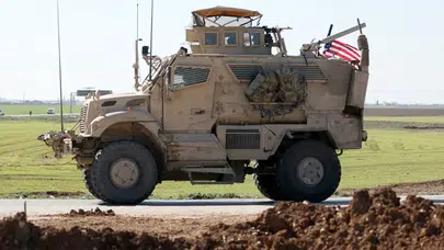 ABD, Suriye’deki üssünü boşaltıyor: Konvoylar Irak’a yöneldi