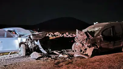 Diyarbakır’da iki araç çarpıştı: 5 ölü, 2 yaralı