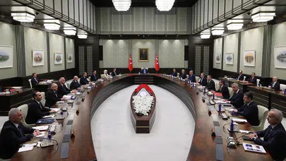 Cumhurbaşkanlığı kabinesi toplandı: Emekli bayram ikramiyesi gündemde