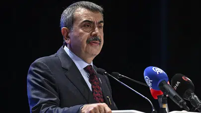 Bakan Yusuf Tekin duyurdu: Ara tatil kalkıyor mu?