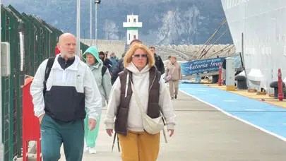 Akın akın geliyorlar: Rus turistler o ilçeyi doldurdu