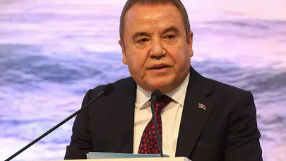 9 ay sonra ilk kez görüntülendi: Muhittin Böcek değişimiyle şaşırttı