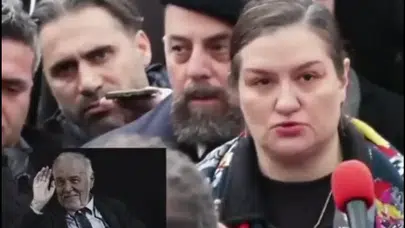 Tuna Ortaylı, babası İlber Ortaylı'nın yarım kalan notlarını görünce gözyaşlarını tutamadı