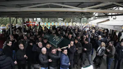 Erol Köse son yolculuğuna uğurlandı: Cenazede dikkat çeken detay