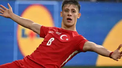 Arda Güler’in yanındaki gizemli isim ortaya çıktı: Sosyal medyada merak konusu olmuştu