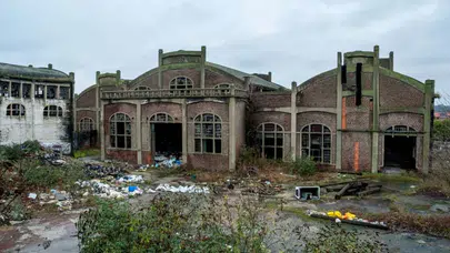 "Dünyanın en çirkin şehrine" turist akını!