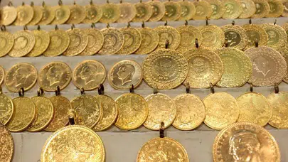 Altın fiyatlarında düşüş sürüyor: Uzman isimden piyasaya ilişkin yeni değerlendirme