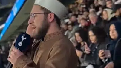 Tottenham'ın stadında Türk imam ezan okudu