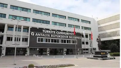 Antalya Büyükşehir Belediyesi 'rüşvet' ve 'yolsuzluk' davası başlandı