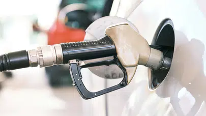 Motorinde dev indirim pompaya yansıdı! Benzin için gece sürprizi yolda