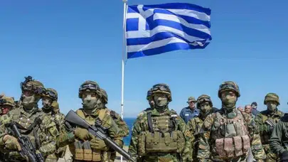 Yunanistan 5 milyar Euroluk silahlanma programını Meclis'e sundu