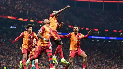 Şampiyonlar Ligi’nde Galatasaray Liverpool’u bir kez daha devirdi