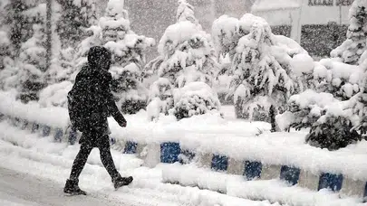 Meteoroloji illeri tek tek uyardı: Birçok şehire şiddetli kar ve sağanak geliyor