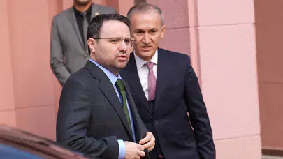 Bakan Gürlek kazandığı tazminatı AFAD’a bağışladı