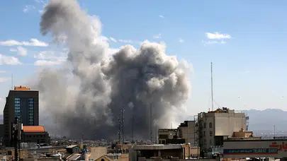 İran: Savaş yeni aşamaya girdi, gelişmiş füzeleri kullanacak