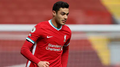 Ozan Kabak 7 yıl sonra Galatasaray'a dönüyor