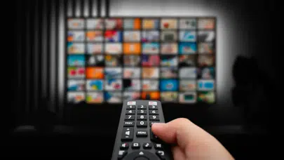 17 Nisan 2026 Cuma TV yayın akışı! Bu akşam hangi diziler var?