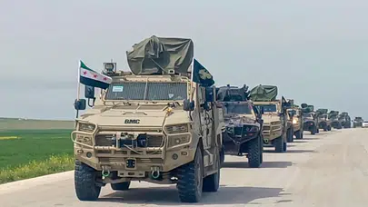 Kasrek üssünde yeni dönem: Suriye ordusu üssü devraldı