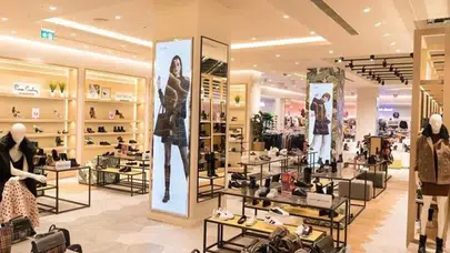 Dünya moda devi iflas bayrağını çekti