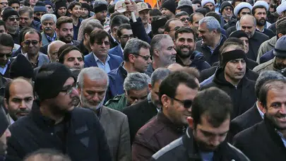 İran'dan dikkat çeken adım: ABD ve İsrail'le işbirliği yapan 100'den fazla kişinin mal varlığına el koydu