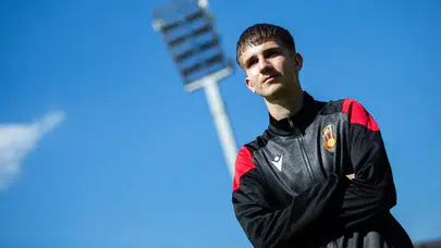 Bosna Hersekli top toplayıcı Afan Cizmic kimdir? Donnarumma'nın notlarını çalan çocuk dünyayı salladı