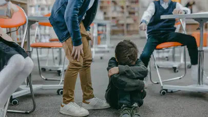 "Okullarda Yeni Dönem Heyecanı: Alo Zorbalık Hattı Uygulamaya Geçiyor!"