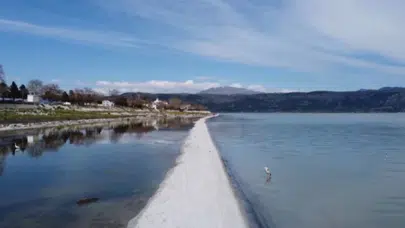 Eğirdir Gölü’nde doğal yürüyüş yolu ortaya çıktı turistlerin yeni rotası oldu