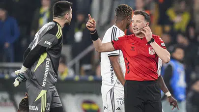Fenerbahçe’nin kazandığı penaltı tartışıldı, Trio’da eski hakemler değerlendirdi