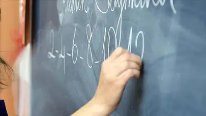 MEB öğretmen il içi tayin başvurusu 4 Mayıs'ta! 2026 isteğe bağlı yer değiştirme takvimi