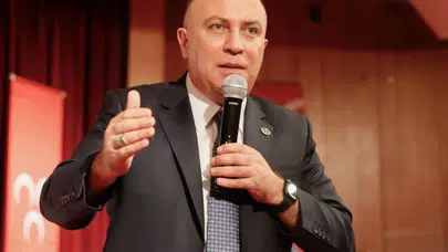 İzzet Ulvi Yönter X hesabını kapattı istifa sonrası dikkat çeken hamle