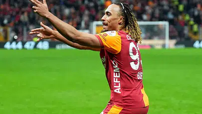 Sacha Boey gidiyor! Bayern’den 25 milyon Euroluk yeni sağ bek hamlesi