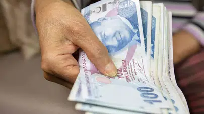 Doğum izninde tarihi artış: Maaşlar da yükseliyor