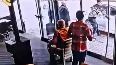 El freni çekilmeyen araç geri kaydı: Facianın önüne geçildi