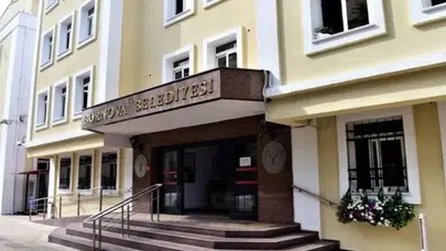 Bornova belediyesi hangi partide, meclis üyesi dağılımı nasıl?