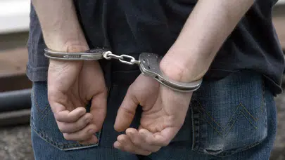 Kırmızı bültenle aranan 16 kişi dahil 61 suçlu Türkiye’ye getirildi