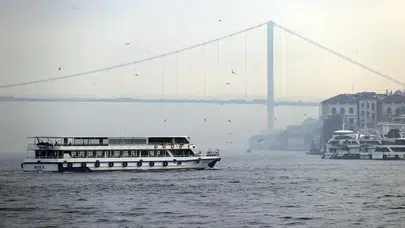İstanbul Boğazı yarın trafiğe kapatılacak: Vapur seferleri iptal edildi