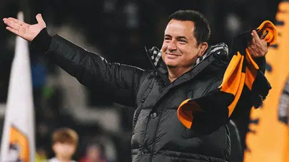 Acun Ilıcalı’nın Hull City’si Premier Lig yolunda finale yükseldi
