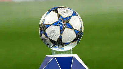 UEFA Şampiyonlar Ligi'nde finalistler belli oluyor
