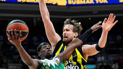 Fenerbahçe Beko son çeyrekte dağıldı: Zalgiris seriye tutundu