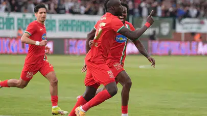 Amedspor’dan tarihi başarı: Süper Lig'e yükseldi