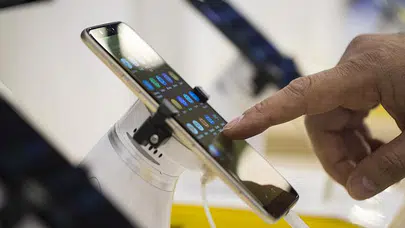 Ticaret Bakanlığı’ndan cep telefonu taksiti açıklaması: “Yeni çalışma bulunmuyor”