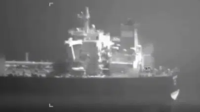 ABD’den İran tankerine saldırı: O anlar kameraya yansıdı