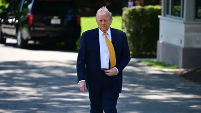 Trump’tan İran’a afişli tehdit: “Fırtına öncesi sessizlik”