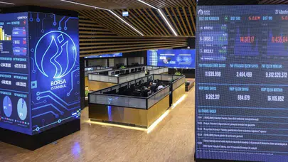 Borsa İstanbul’da tarihi zirve: 14 bin 800 puan aşıldı