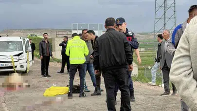 Sivas'ta ticari araba sürüye daldı: Çoban yaşamını yitirdi, 9 koyun telef oldu!
